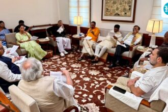 23-parties-participating-in-the-main-india-bloc-meet-today;-dmk,-aap-to-skip