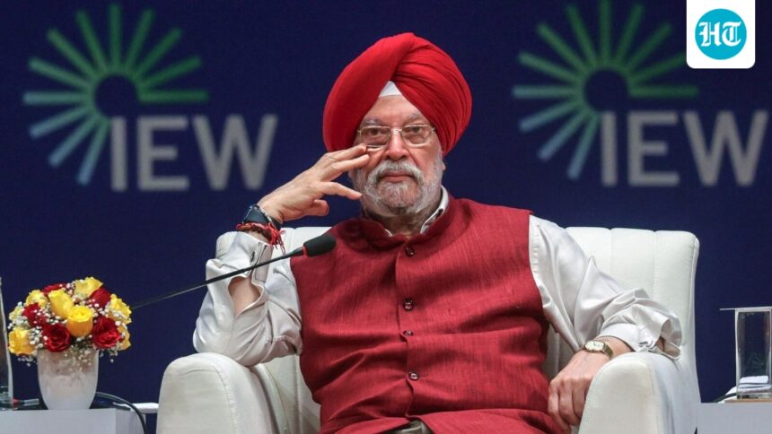’76-days-of-fuel,-no-immediate-risk’:-oil-minister-hardeep-puri-bets-on-reserves,-diversification-amid-global-turmoil