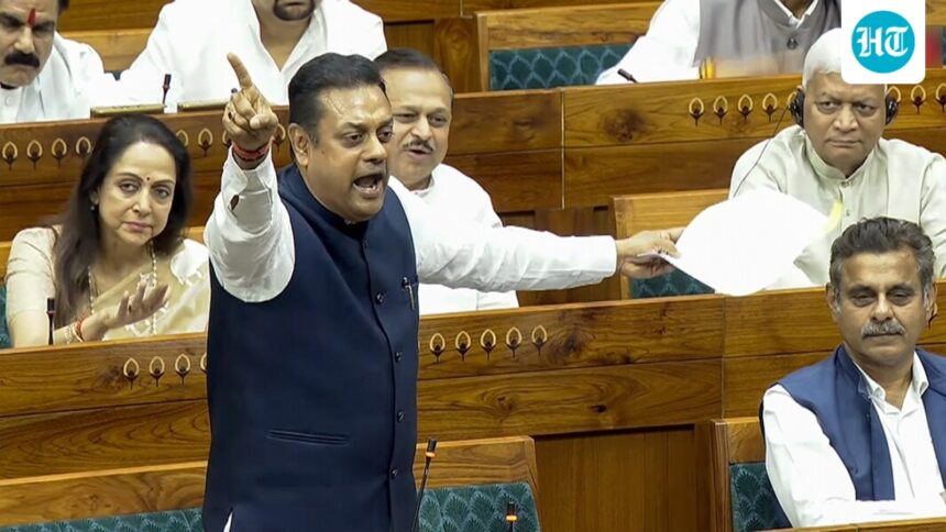 ‘in-car-meetings’:-bjp’s-sambit-patra-attacks-india-bloc,-casts-doubt-on-opposition-unity