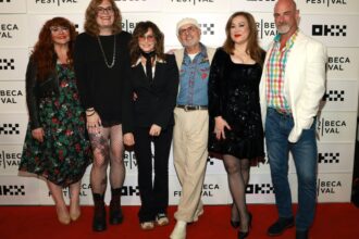 lilly-wachowski-shares-advice-for-self-before-turning-in-‘restricted’-reunion-show:-‘start-taking-that-estrogen’