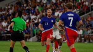inside-fox’s-world-cup-play:-a-prime-time-push-with-a-star-studded-on-air-cast