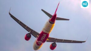 air-india-plane-breaks-window-before-landing;-the-“no-fly”-measure-is-under-review