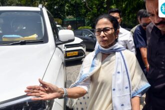 how-mamata-is-losing-her-party-stone-by-stone-after-28-years-of-building-it-|-he-explained