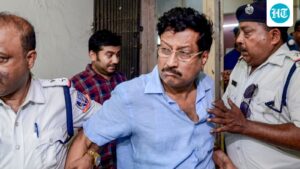chants-of-‘thief’,-eggs-and-cow-dung-hurled-at-tmc-leader-sabyasachi-dutta-on-extortion-charges