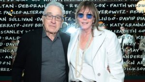 inside-chanel’s-tribeca-festival-artists’-dinner,-where-robert-de-niro-honored-jane-rosenthal-(and-guests-were-glued-to-knicks-vs.-spurs-updates)