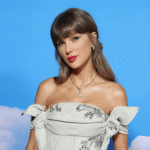 taylor-swift-makes-a-surprise-appearance-at-the-toy-story-5-premiere