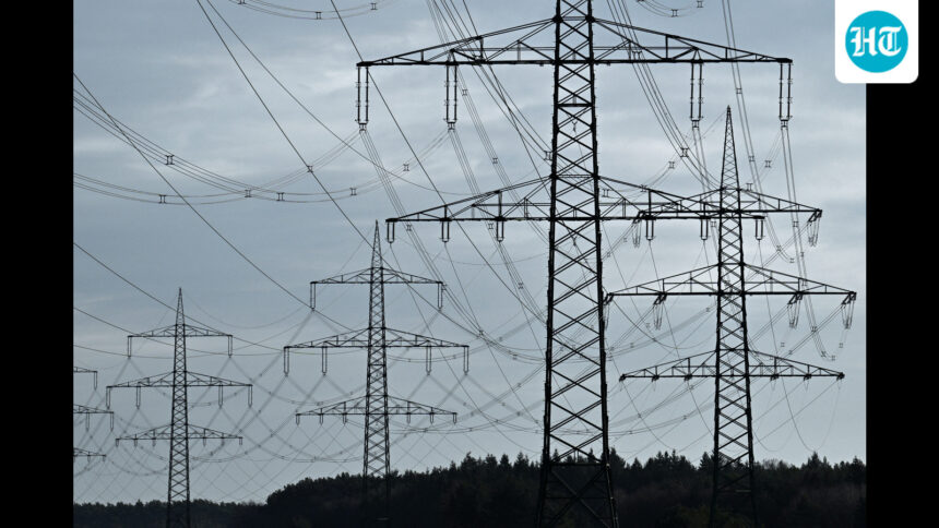 cop31-hosts-set-35-global-electrification-target | GIBN cop31-hosts-set-35%-global-electrification-target