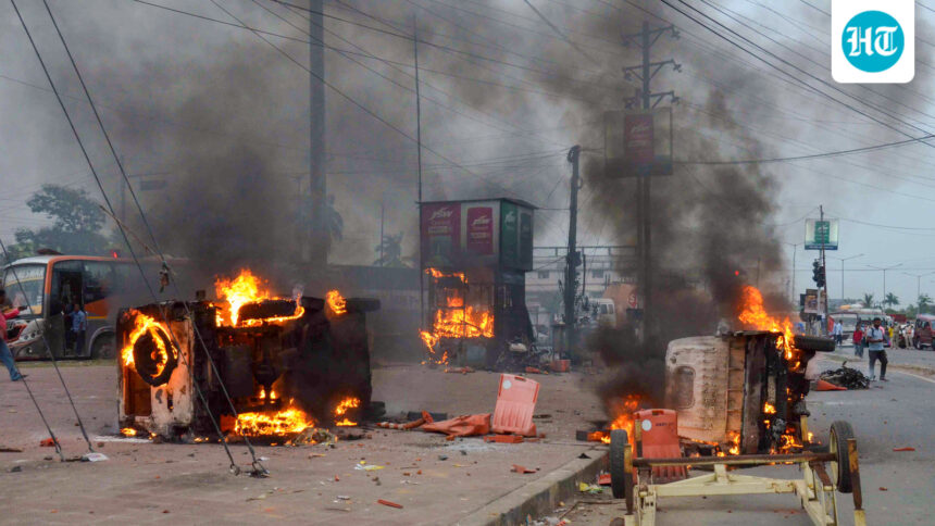 four-men-set-fire-to-parked-cars-in-delhis-jehangirpuri-after-complaints-of-drug-use-fir-filed | GIBN four-men-set-fire-to-parked-cars-in-delhi’s-jehangirpuri-after-complaints-of-drug-use;-fir-filed