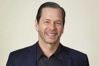 unscripted-netflix-president-jeff-gaspin-is-stepping-down