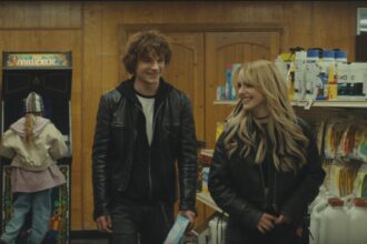a-green-day-concert-show-leads-to-a-road-trip-in-the-“nimrods”-trailer.