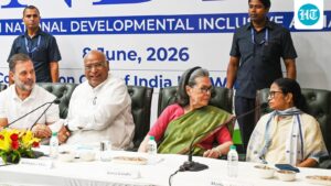 back-to-where-you-started?-the-tmc-crisis-has-sparked-talk-of-a-merger-with-the-congress,-the-party-mamata-left-in-the-1990s