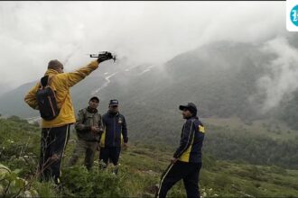 haryana-tourist-missing-in-valley-of-flowers,-drones-deployed-in-search-operation