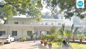 cm’s-‘jinxed’-house-in-delhi-is-undergoing-renovation.-why-is-it-considered-“cursed”?