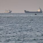 indian-crew-ship-in-gulf-stops-responding,-middle-east-airlines-says-reports-of-us-attacks-are-‘false’