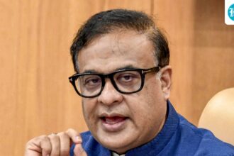 assam-restricts-issuance-of-aadhaar-card-to-people-above-18-years-of-age:-cm-himanta