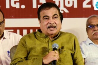 nitin-gadkari-says-“people-laughed”-at-his-vision-for-100%-ethanol,-and-now-the-file-has-been-signed