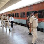 stone-pelting-and-vandalism-at-patliputra-station-in-bihar-as-exam-bound-students-struggle-to-find-trains