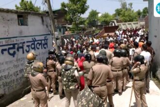 a-murder-in-dehradun-village-sparks-violence-between-two-communities;-strict-security-measures-were-in-place