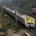 four-people-were-run-over-by-a-train-in-the-mp-morena-area-after-jumping-on-the-tracks-amid-rumors-of-a-fire