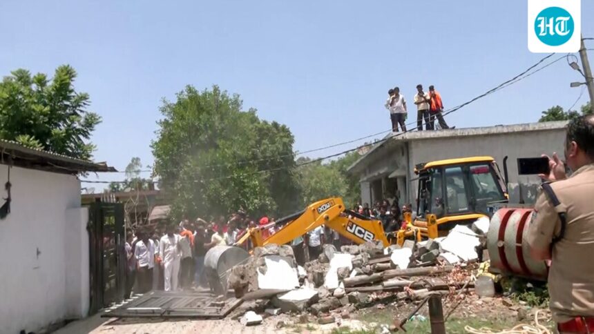 communal-uproar-in-dehradun-after-bjp-worker-killed-house-of-alleged-accused-demolished-with-bulldozers | GIBN communal-uproar-in-dehradun-after-bjp-worker-killed,-house-of-alleged-accused-demolished-with-bulldozers