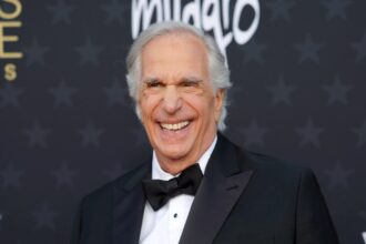 henry-winkler-‘honoring’-michelle-obama-was-a-fan-of-the-fonz