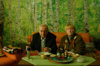 in-“black-money-for-white-nights,”-russia’s-invasion-of-ukraine-messes-with-the-dreams-of-an-elderly-couple-(exclusive-clips)