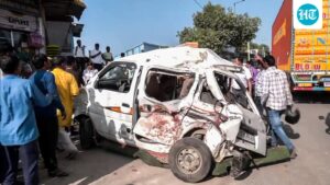 3-people-were-killed-and-3-others-injured-after-a-speeding-car-rammed-into-a-roadside-stall-in-bhubaneswar.