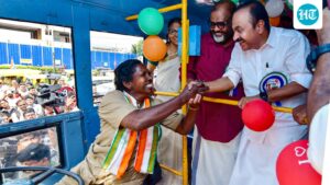 a-scheme-offering-free-rides-to-women-on-state-run-buses,-a-key-promise-of-the-united-democratic-front,-has-been-launched-in-kerala