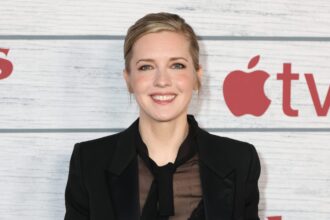katie-dippold-discusses-her-two-decade-road-to-‘widow’s-bay’-— and-how-its-future-looks