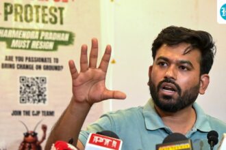 attackers-who-slapped-abhijit-debaki-at-cjp-protest-in-jaipur-after-being-released-|-video