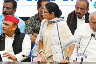 next-samajwadi-party-split?-in-a-shocking-claim,-up-minister-says-‘entire-sp-is-ready-to-join-bjp’