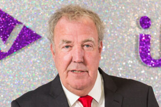 jeremy-clarkson-reveals-his-prostate-cancer-diagnosis-in-the-‘clarkson-farm’-season-finale.