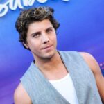 lukas-gage-says-‘prison-break’-reboot-will-be-‘really-dark’-and-teases-‘we-might-see-a-couple-of-ogs-return’