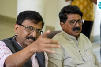 6-shiv-sena-mps-(ubt)-skip-meeting,-more-clarity-after-confusion-over-number-of-rebels