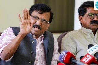 sanjay-raut-doubles-down-on-abuses-meted-out-by-rebel-uddhav-sena-mps-on-camera,-then-says-‘don’t-cut’
