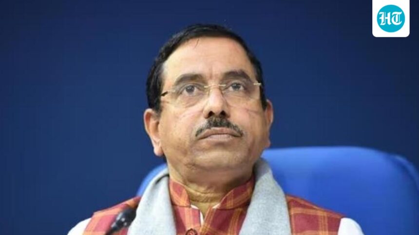 nearly-3-crore-ration-cards-can-be-issued-to-eligible-people:-pralhad-joshi
