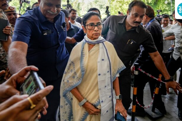 ‘mamata-banerjee’s-pso-removed-long-ago,-won’t-accept-replacement’:-tmc-slams-suvendu-adhikari