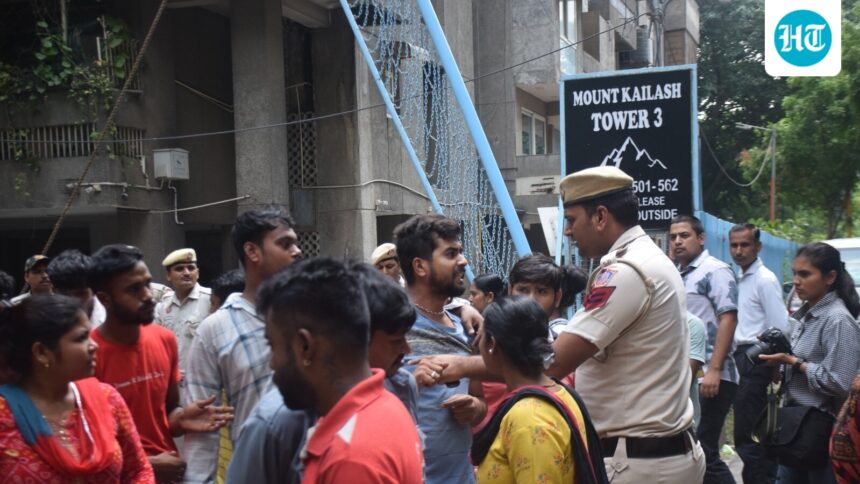 it-brought-bad-energy-a-gruesome-bat-knife-murder-by-a-doctor-in-a-posh-south-delhi-area | GIBN ‘it-brought-bad-energy’:-a-gruesome-bat-knife-murder-by-a-doctor-in-a-posh-south-delhi-area