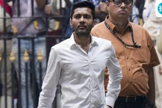 tmc-mutiny-live-streaming:-crucial-day-as-abhishek-meets-ls-chief-on-rebel-merger-move;-another-leader-resigns-from-party-positions