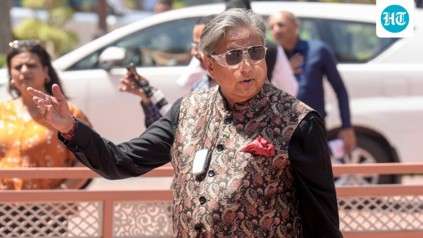 us-relations-with-pakistan-have-nothing-to-do-with-india-says-shahi-tharoor-who-supports-separate-bilateral-relations | GIBN “us-relations-with-pakistan-have-nothing-to-do-with-india,”-says-shahi-tharoor,-who-supports-separate-bilateral-relations