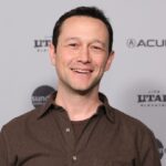 joseph-gordon-levitt-and-sophia-bush-defend-ties-to-peter-thiel’s-secret-dialogue-group