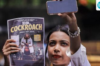 ‘thali-and-shamash’:-at-cockroach-party-protest-in-delhi,-covid-era-dig-at-pm-modi-with-plates-and-spoons