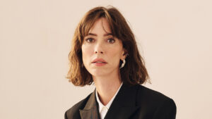 rebecca-hall-on-finding-a-new-frequency-with-‘the-listeners’-and-whether-‘onslaught’-is-a-stealth-‘the-guest’-sequel
