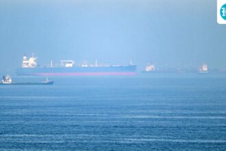 hours-before-iran-shuts-down,-three-indian-supertankers,-with-94-crew-members-on-board,-safely-pass-the-strait-of-hormuz.