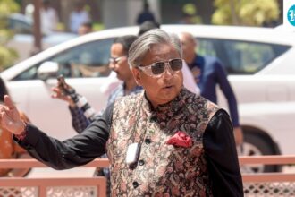 ‘more-concerned-with-political-points’:-shashi-tharoor-against-congress-after-supporting-modi-trump-meeting-at-g7
