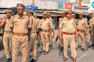 two-people-were-killed-and-16-others-injured-in-a-collision-between-a-bus-and-a-truck-in-kadapa-district-of-andhra-state.