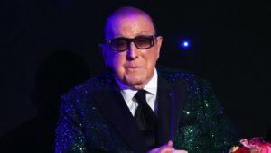clive-davis-net-worth:-how-much-money-the-record-producer-has-made