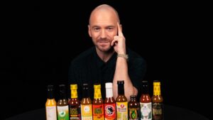the-hot-ones-spinoff-“extra-heat”-is-launching-on-netflix