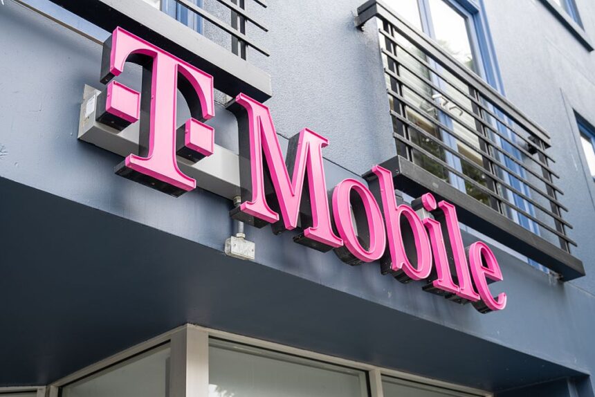 t-mobile-plans-now-include-free-netflix-and-hulu | GIBN t-mobile-plans-now-include-free-netflix-and-hulu
