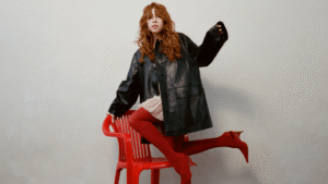 carly-rae-jepsen-will-release-a-new-double-album,-“day-and-night,”-along-with-a-new-single-this-week